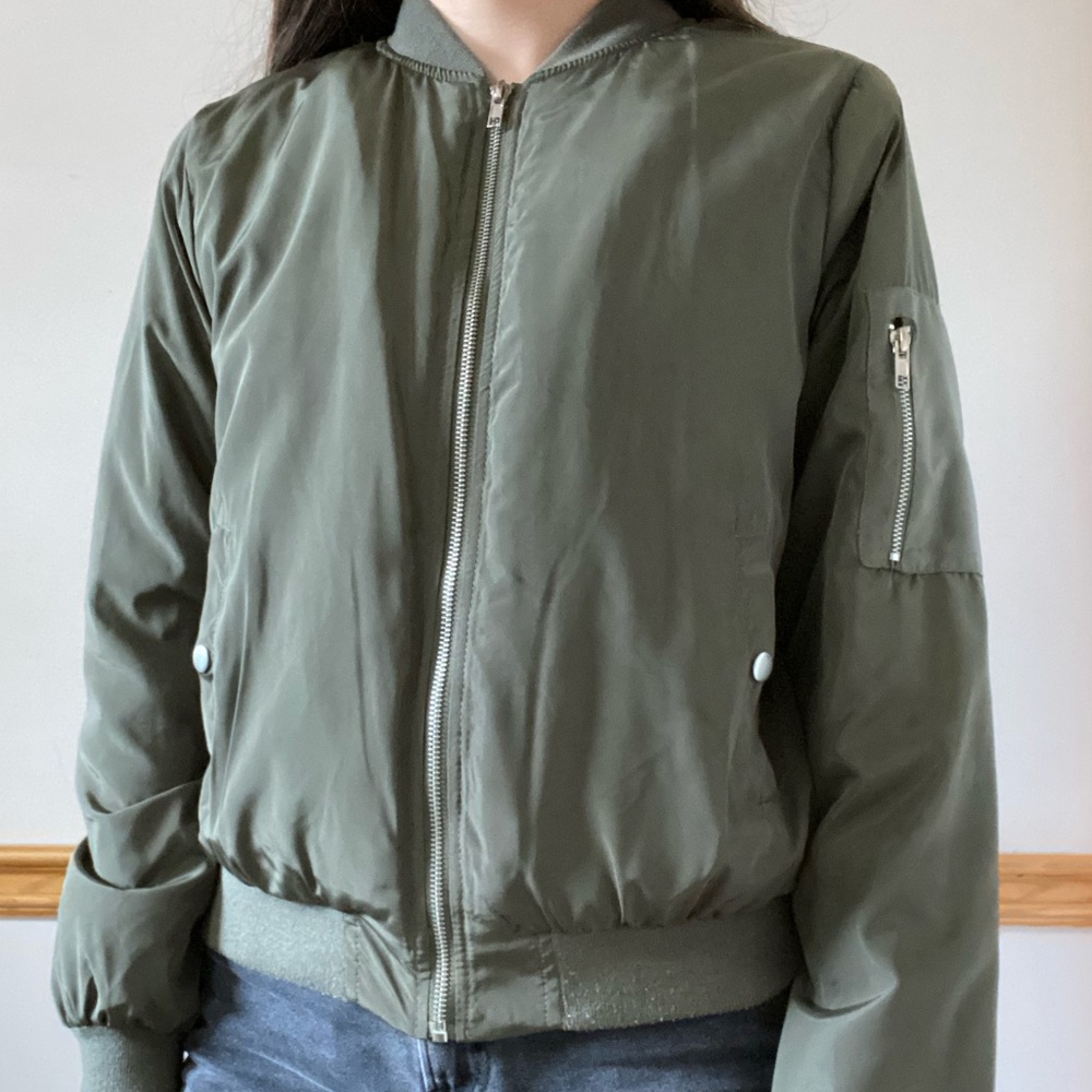 3/$15 Olive green bomber jacket - Picture 3 of 4